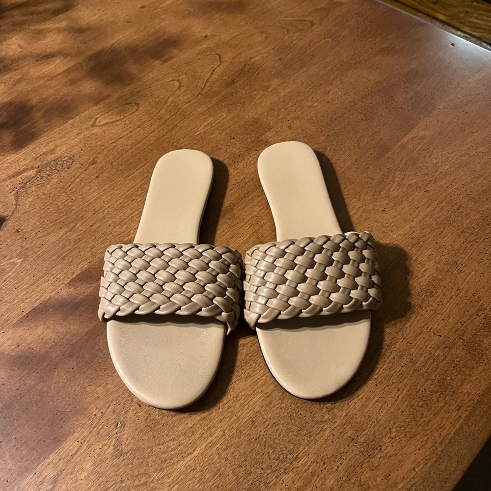 Nude flats. Size 8.